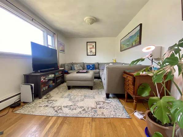 85 Summer St #3, Somerville, MA 02143