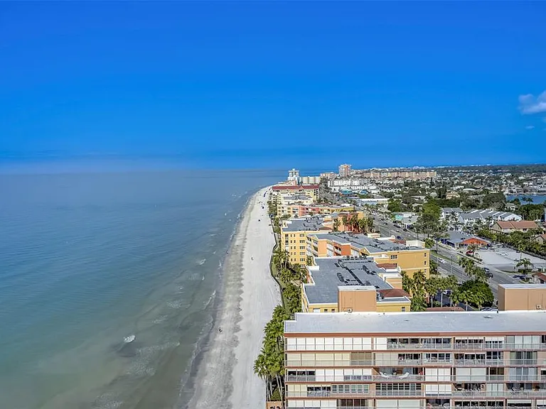 16700 Gulf Blvd #423 — Photo 62