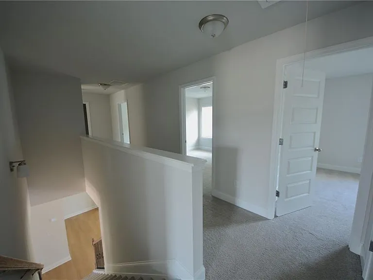 547 Hellen Valley Dr — Photo 31