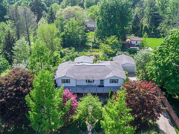 2nd image of 2204 Recreation Dr