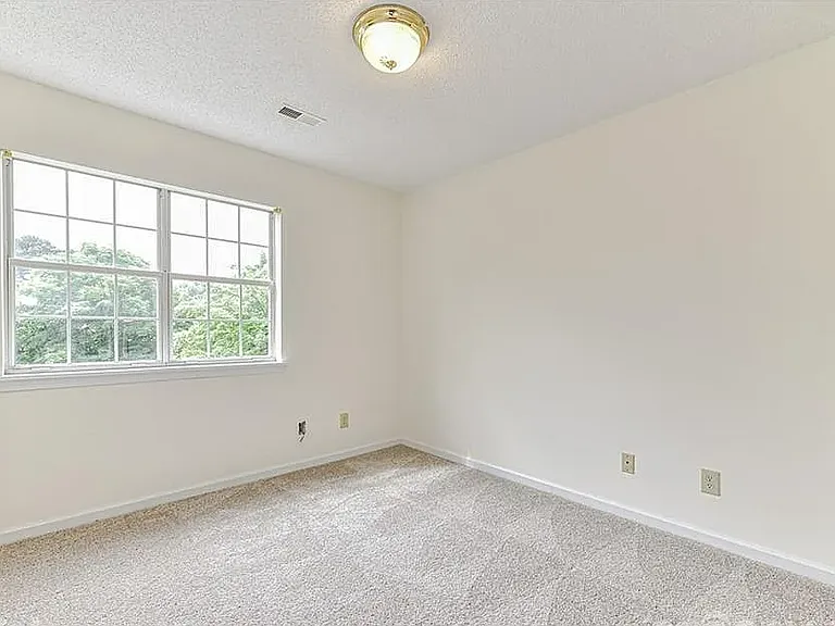 3640 Huyton Ct — Photo 30