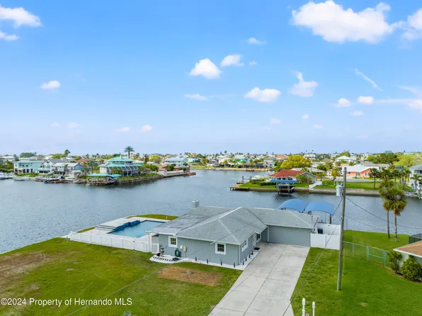 4163 Daisy Dr, Hernando Beach, FL 34607