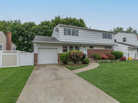 3rd image of 5 Crescent Dr