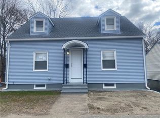 1049 Central Ave, Pawtucket, RI 02861