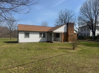 10121 Sprinkle Rd, Vicksburg, MI 49097