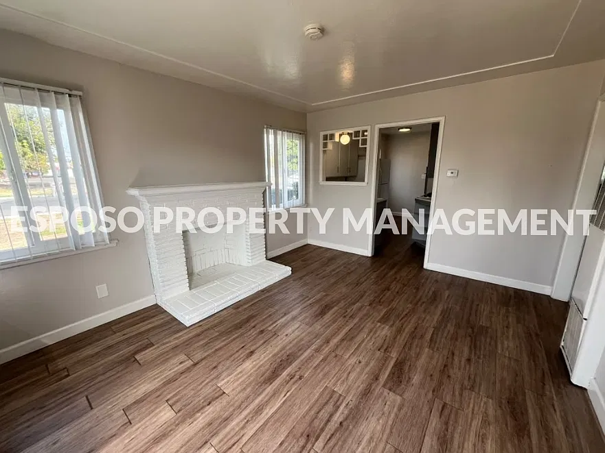 4550-4596 E Sierra Madre Ave #4554-A