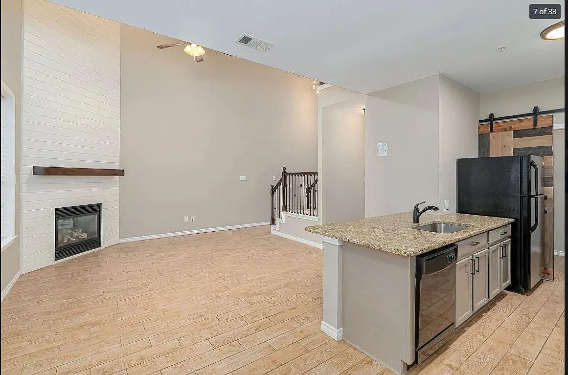 309 Gershwin Way — Photo 2
