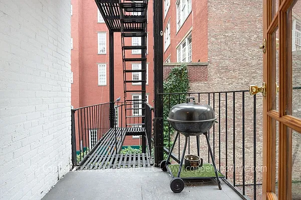 Rented by Copperwood Real Estate | media 17