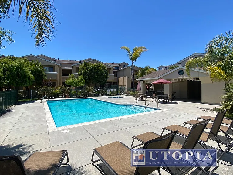 156 Everson Dr — Photo 21