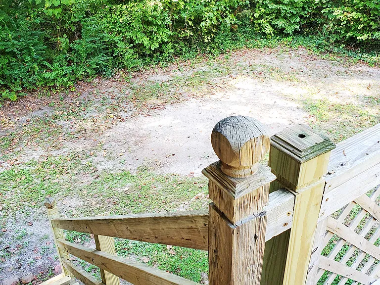 Hockley Wharf Ln — Photo 30