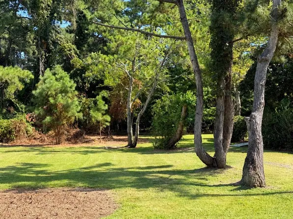 110 Tarr Ln #1, Chincoteague Island, VA 23336