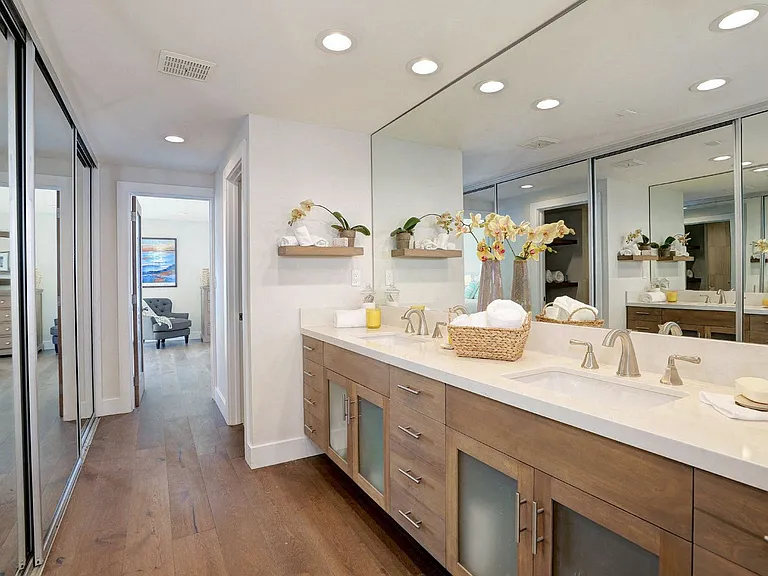 1025 Ocean Avenue — Photo 130