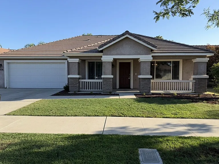 6336 W Clinton Ct — Photo 1