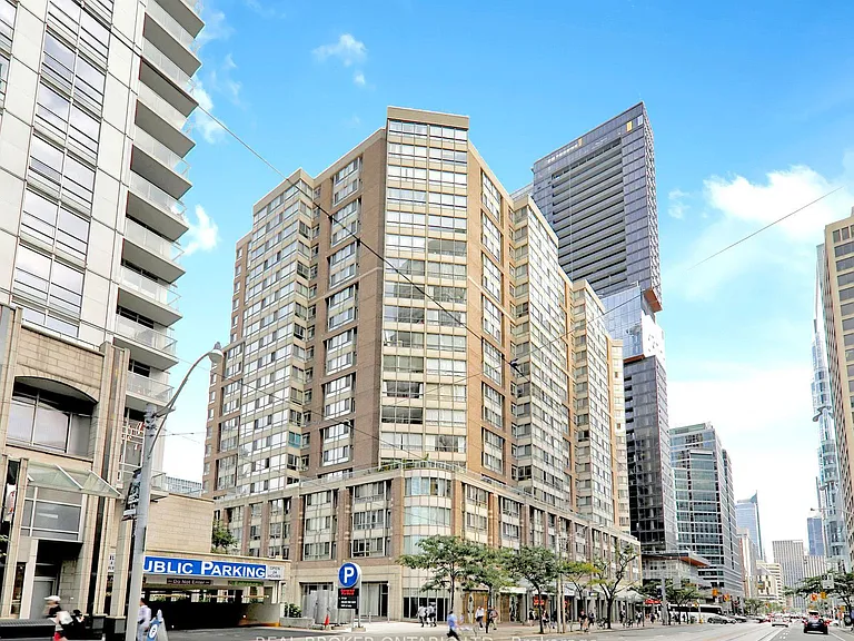 711 Bay St #1415 — Photo 1
