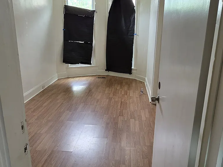 2920 Parkwood Ave #1 — Photo 5
