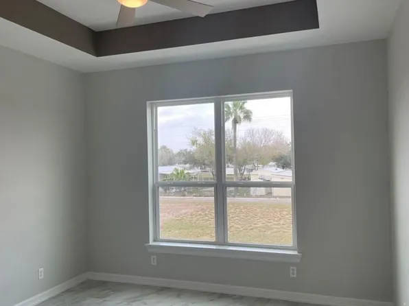 5515 N Crown Point, Pharr, TX 78577