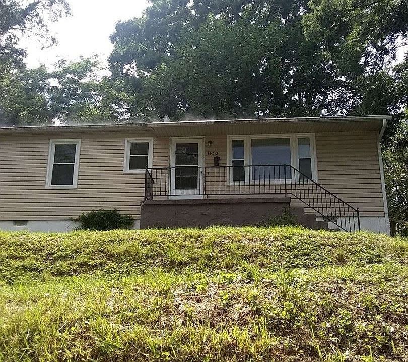 1st image of 1463 Aspen St