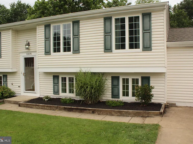 13591 Rush Dr — Photo 1