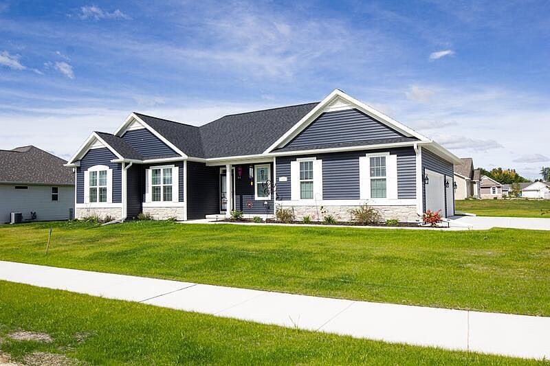 1st image of 978 River Meadow Dr