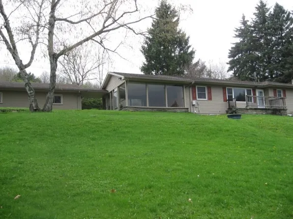 14 Kelly Rd, Wellsboro, PA 16901