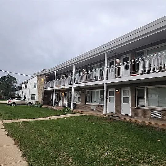 1st image of 1901 Auburn St APT 6