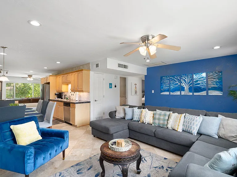 8356 E Avalon Dr — Photo 4