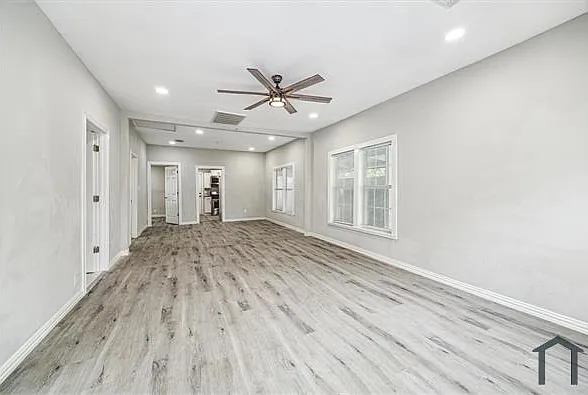 3 bed, $1,750 — Photo 3