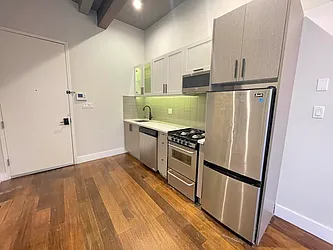 Rented by Tapiro Realty