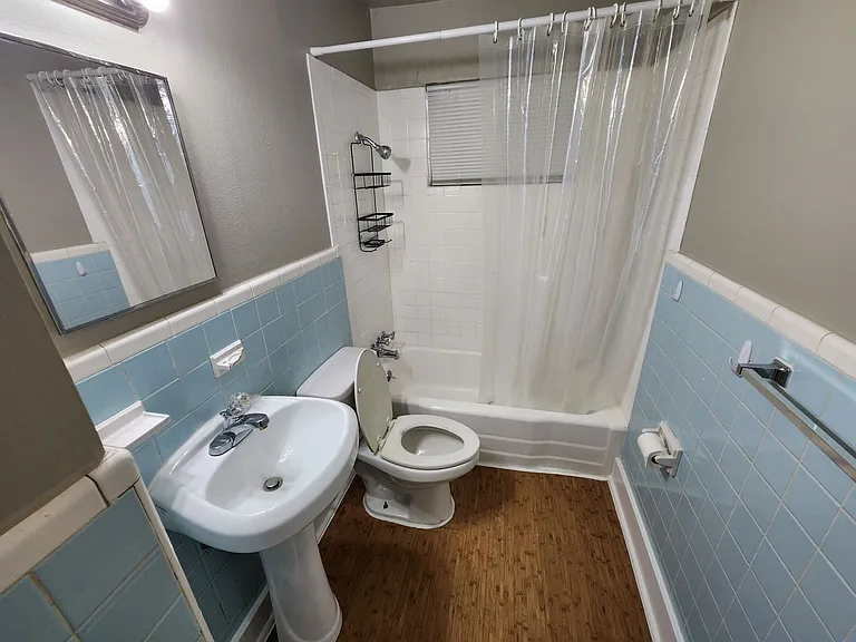 404 Franklin Blvd #A — Photo 26