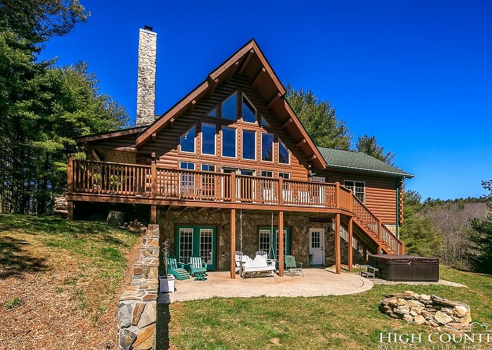 1st image of 141 Spruce Ln