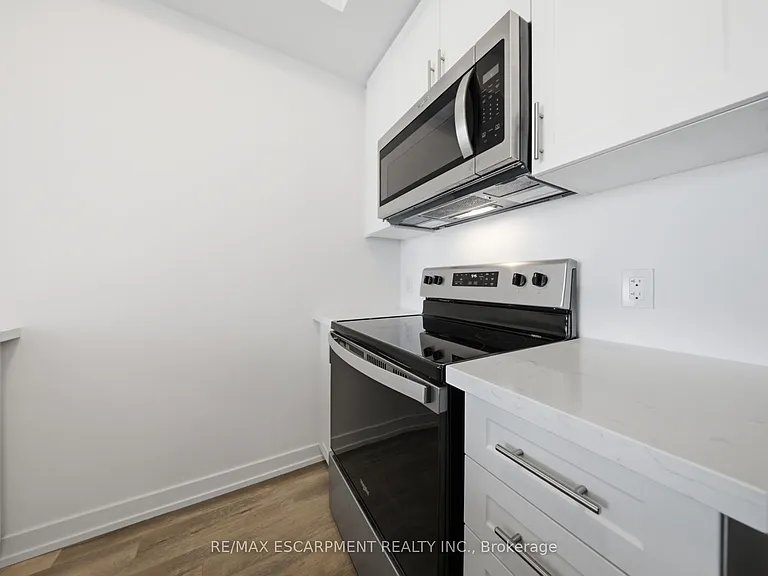 470 Dundas St E #1107 — Photo 13
