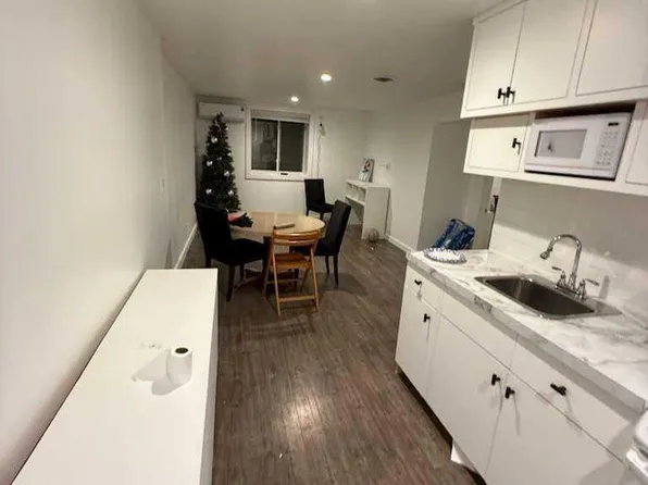 (undisclosed Address), Hampton Bays, NY 11946