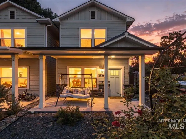 1325 Albany St, Caldwell, ID 83605