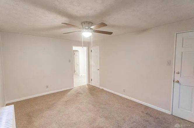545 Corona Ave #B — Photo 4