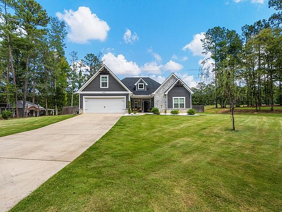 3rd image of 343 Gateway Dr