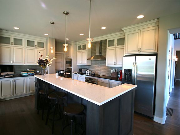 4th image of 1722 Deer Pointe Dr