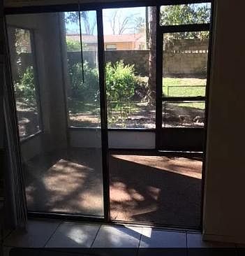 5th image of 2276 Fox Hollow Dr