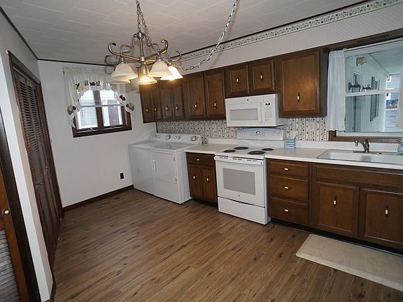 5th image of 307 South St