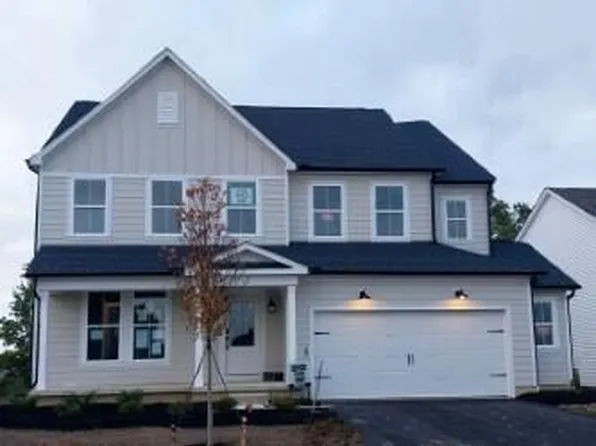 425 Zelkova Ln, Lewis Center, OH 43035