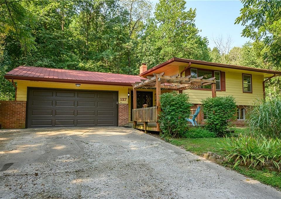 1st image of 127 Dogwood Dr