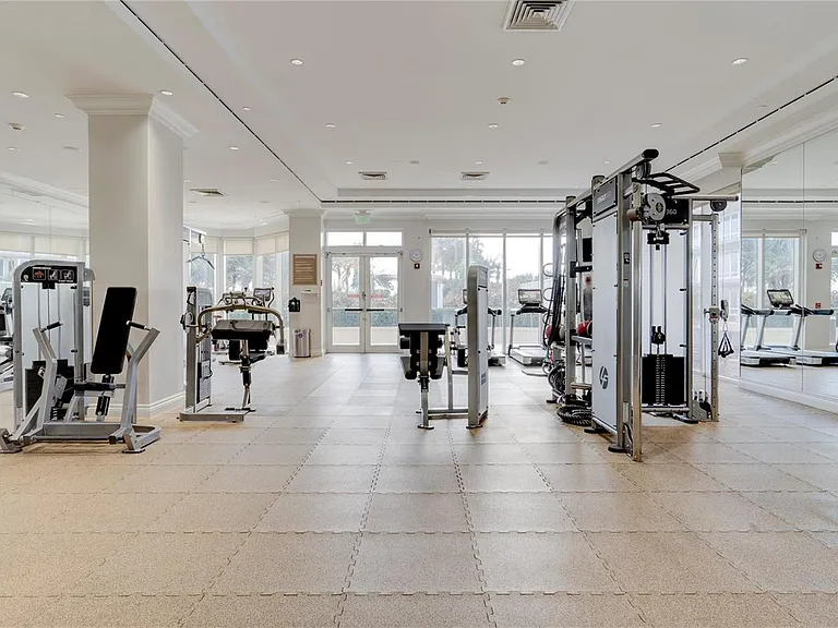 4240 Galt Ocean Dr #1006 — Photo 33