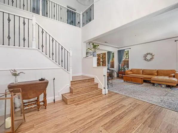 6326 Galaxy Ln, Rocklin, CA 95677