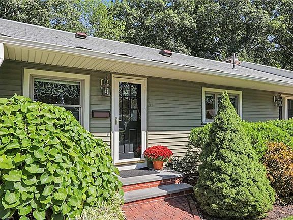 2nd image of 55 Westonia Ln
