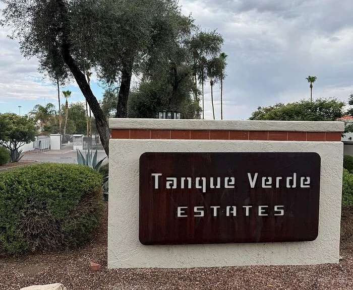 2290 N Camino De Esperanto — Photo 2