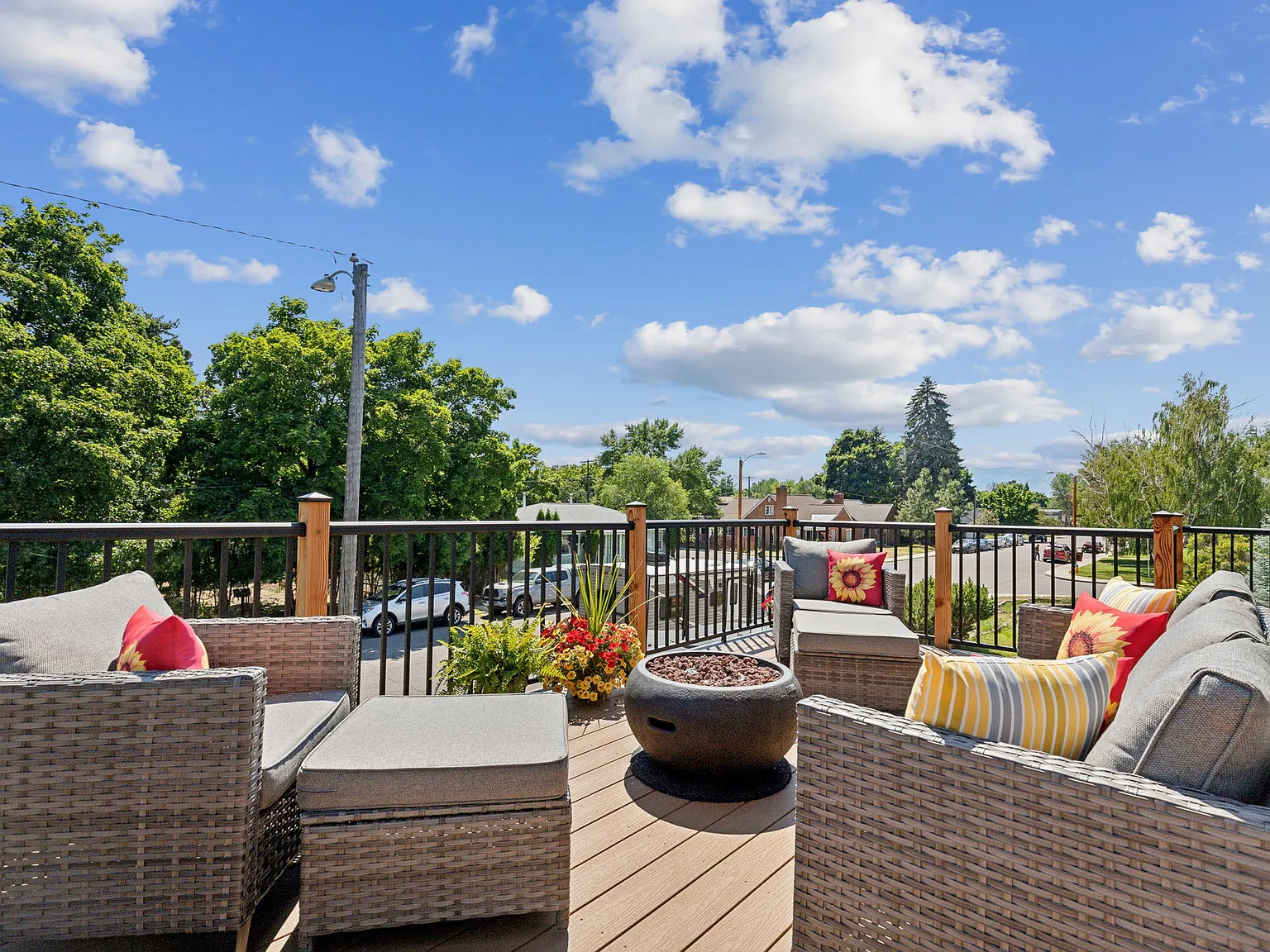 1 bed, 650 sqft, $2,200 — Photo 1
