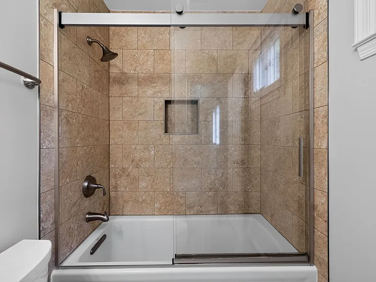4898 Wheatstone Dr — Photo 15
