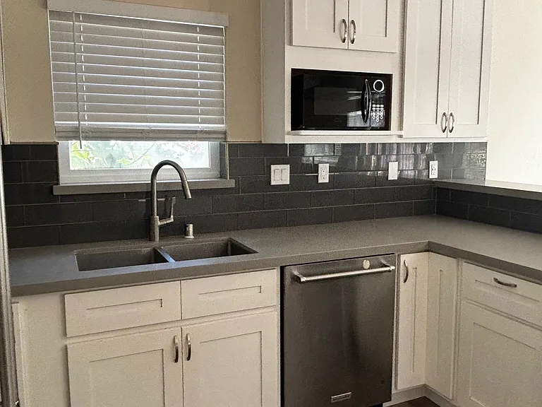 840 Civic Center Dr — Photo 16