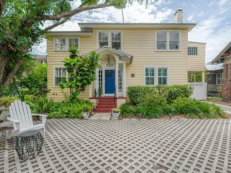 1109 E Patterson St — Photo 2