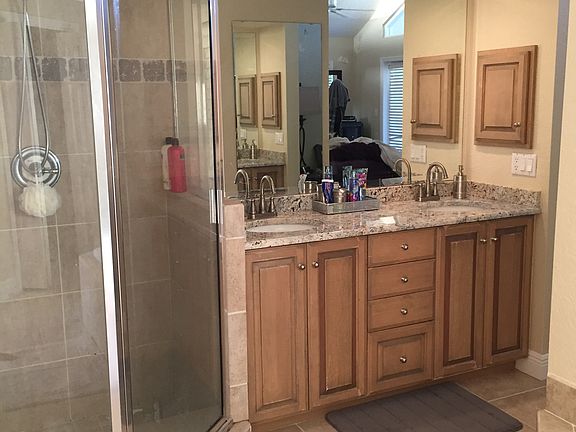 5th image of 940 Aqua Ln