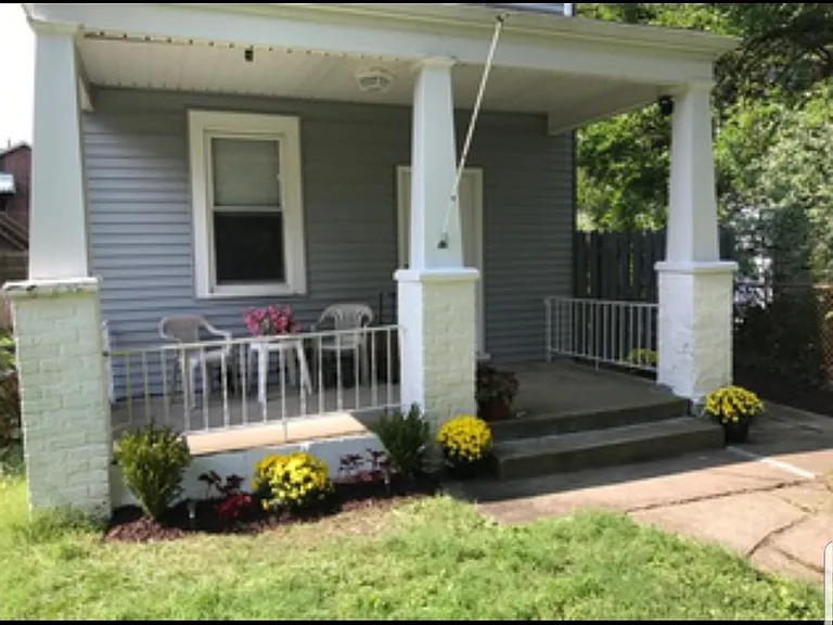 2803 Pioneer Ave — Photo 2